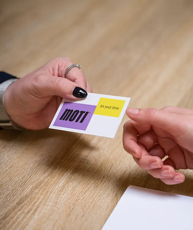 Mains et cartes de visite Moti®